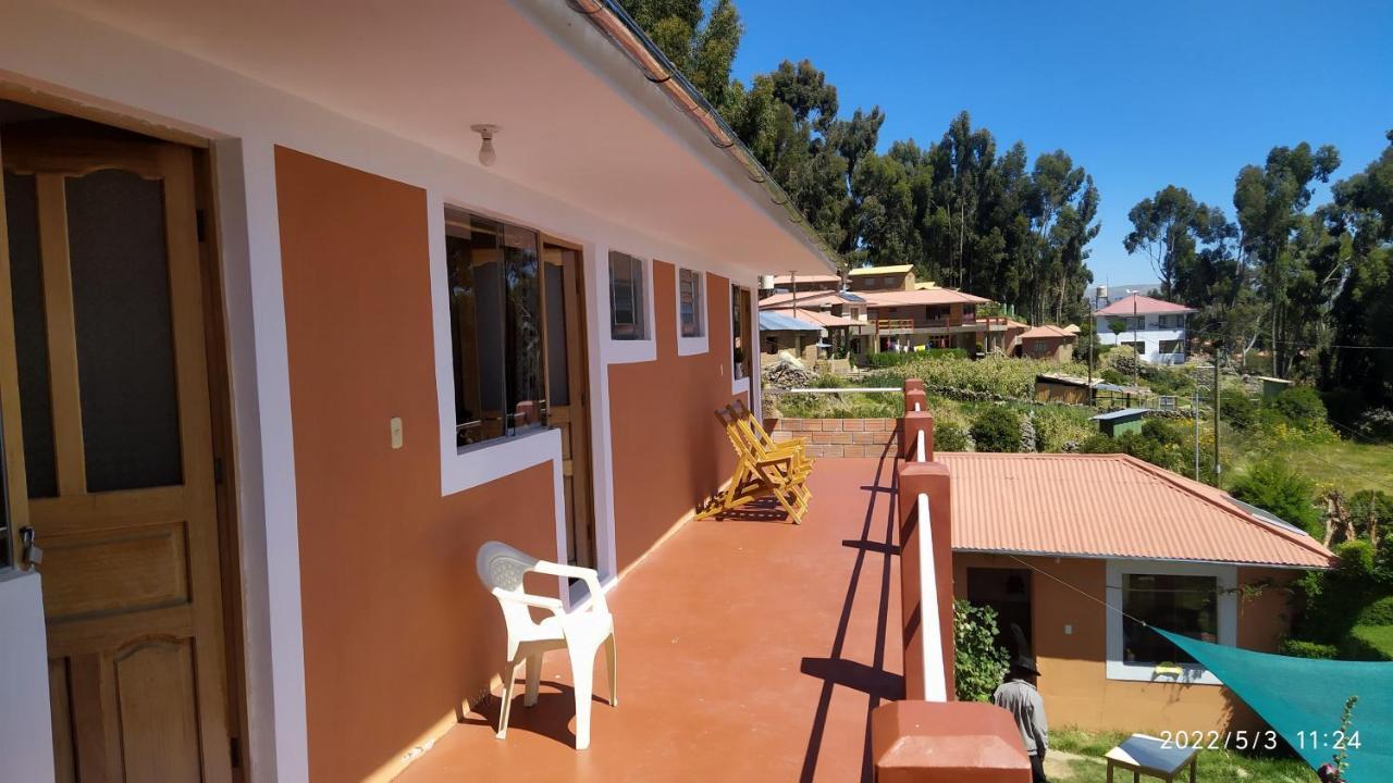 Tikawasi Homestay Comunidad Pueblo Isla Amantani Jose Luis Ocosuyo Exterior foto
